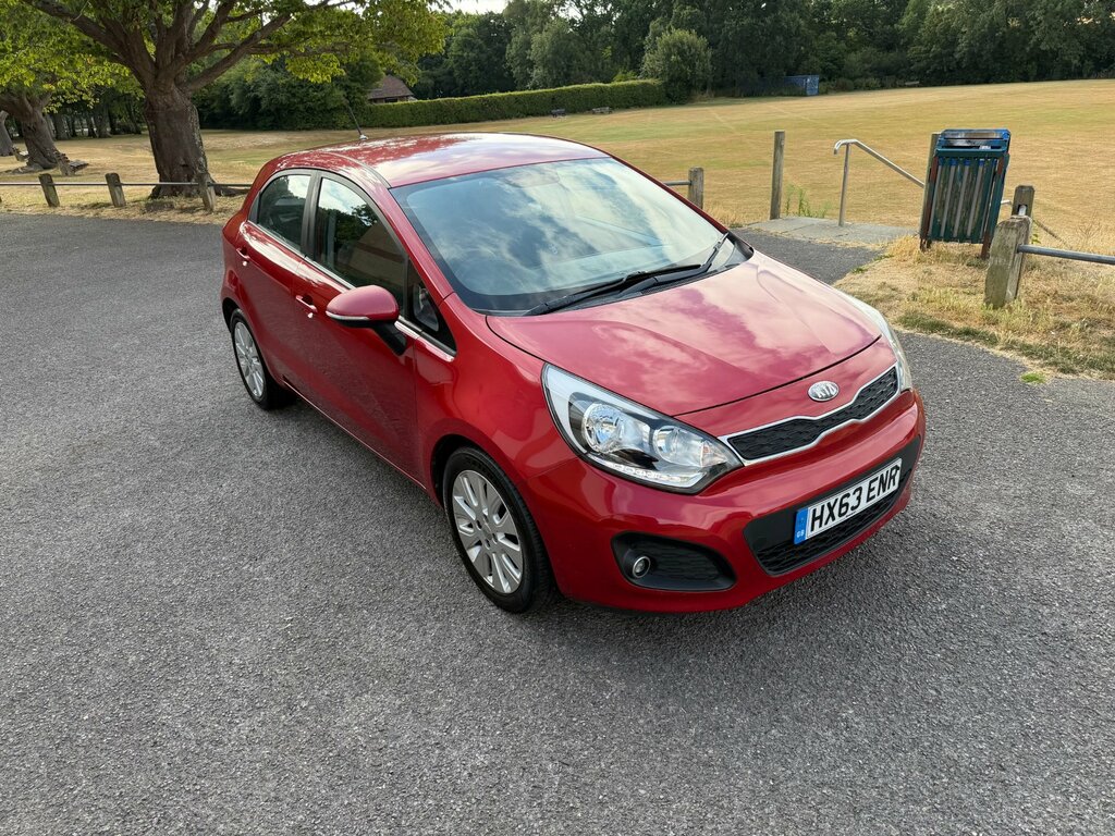 Kia RIO 1.4 Crdi Ecodynamics 2 Hatchback Red
