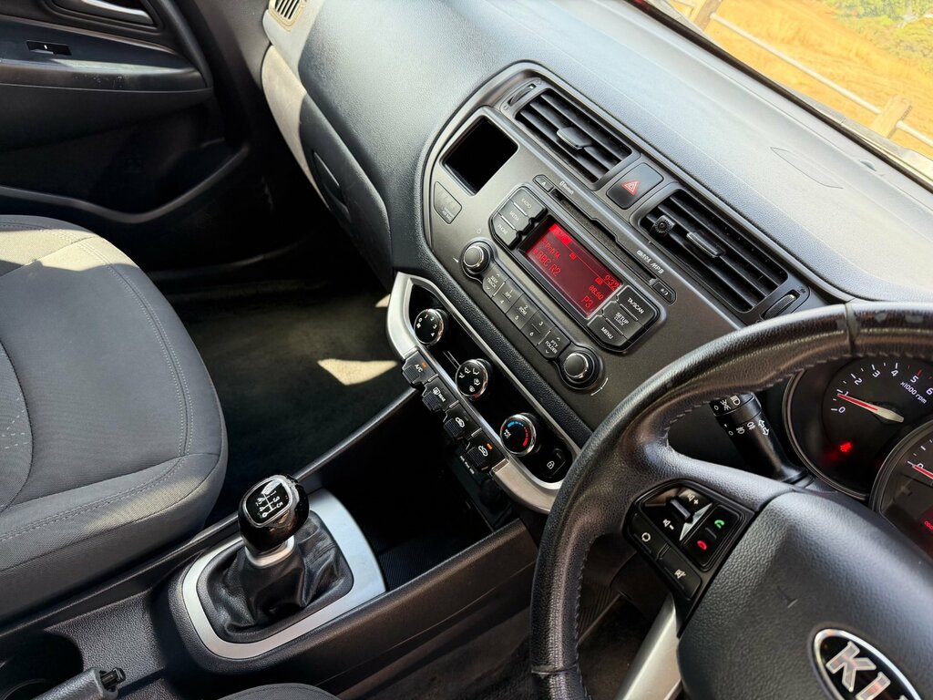 Kia RIO 1.4 Crdi Ecodynamics 2 Hatchback Red #5