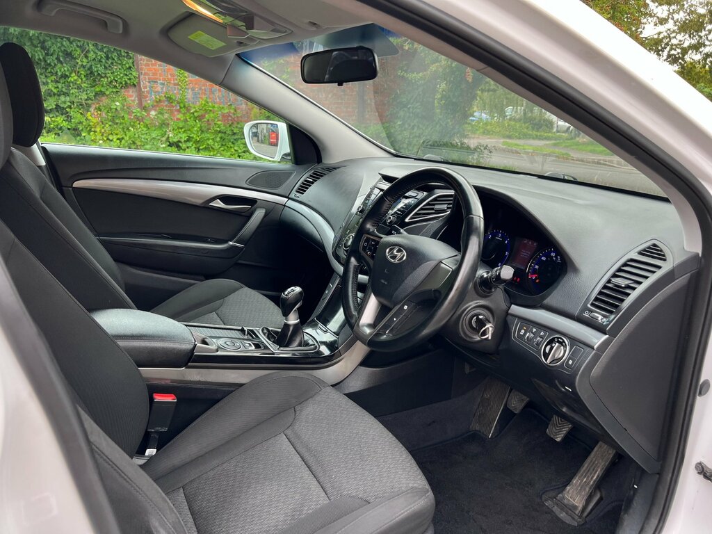 Hyundai I40 1.7 Crdi Blue Drive Se Nav Blue #12