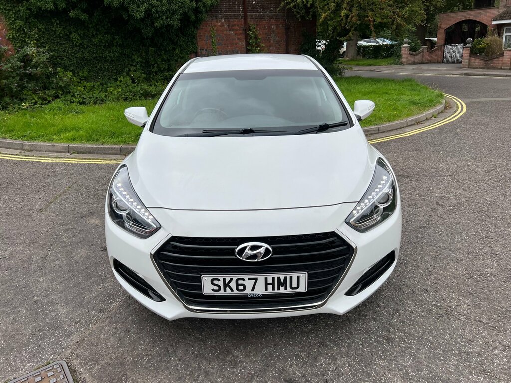 Hyundai I40 Crdi S Blue Drive 4-Door White #6