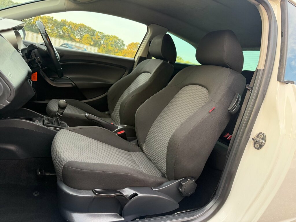 Seat Ibiza 1.6 Tdi Cr Sportrider Sportcoupe Silver #8