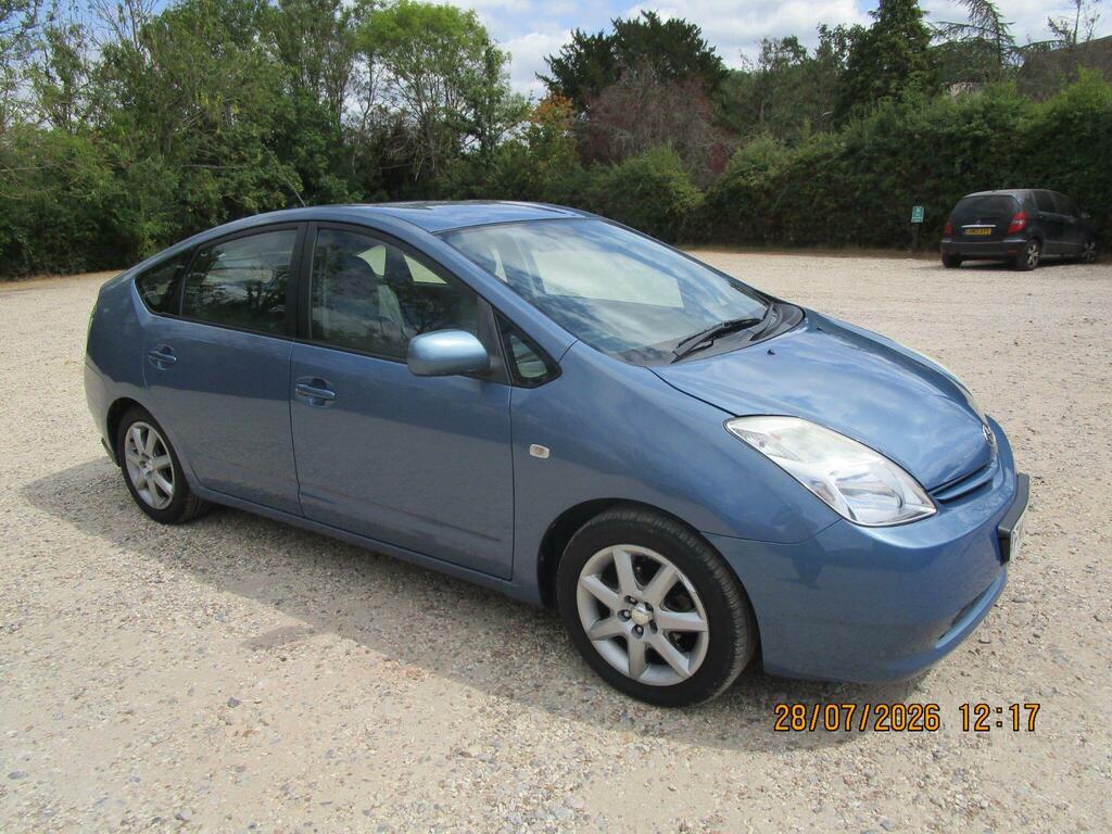 Toyota Prius 1.5 T Spirit Cvt Blue