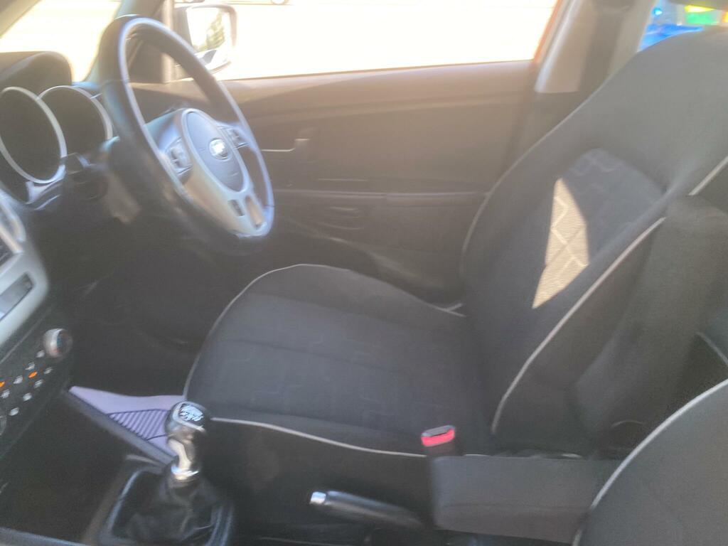 Kia Venga 1.4 Sr7 Mpv Euro 6 Ss 89 Bhp Silver #14