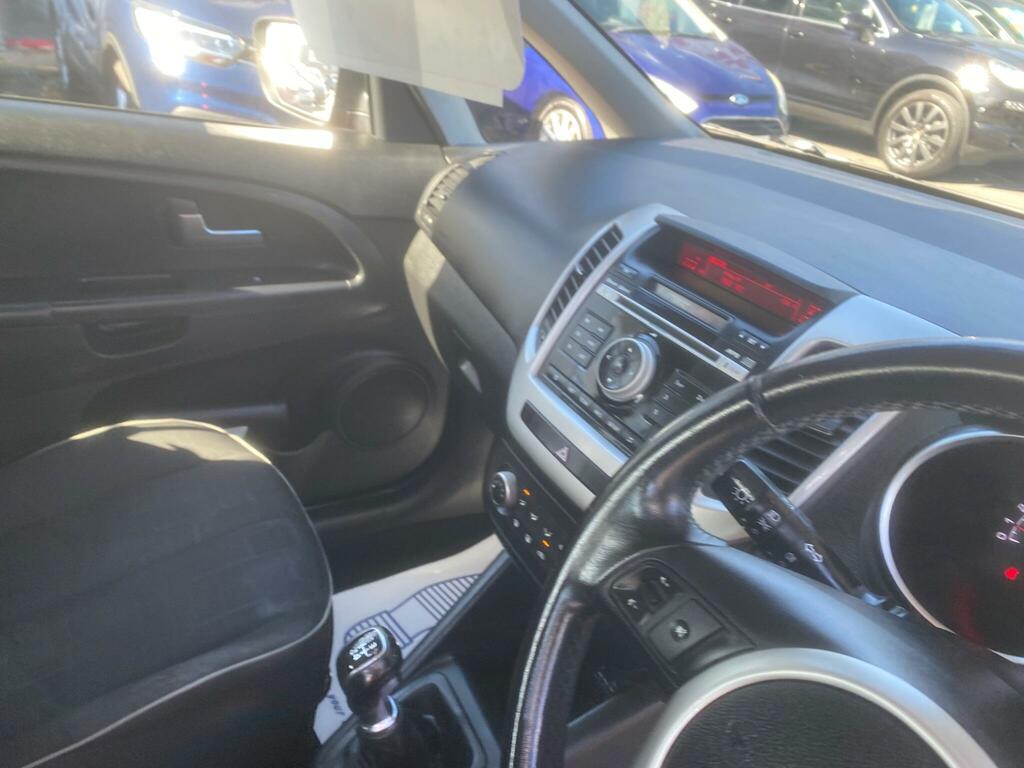 Kia Venga 1.4 Sr7 Mpv Euro 6 Ss 89 Bhp Silver #51