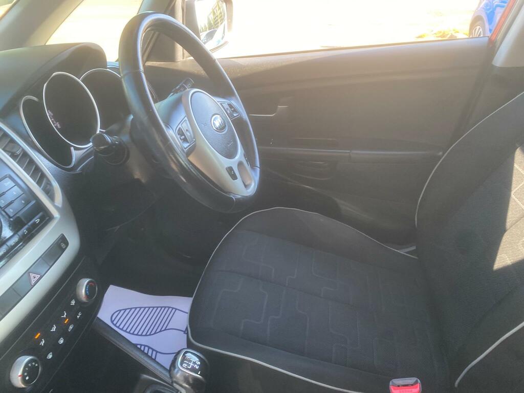 Kia Venga 1.4 Sr7 Mpv Euro 6 Ss 89 Bhp Silver #12