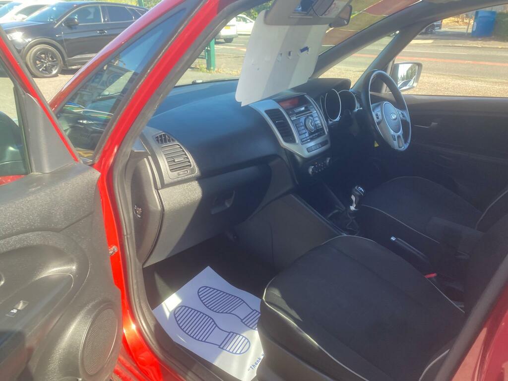Kia Venga 1.4 Sr7 Mpv Euro 6 Ss 89 Bhp Silver #43