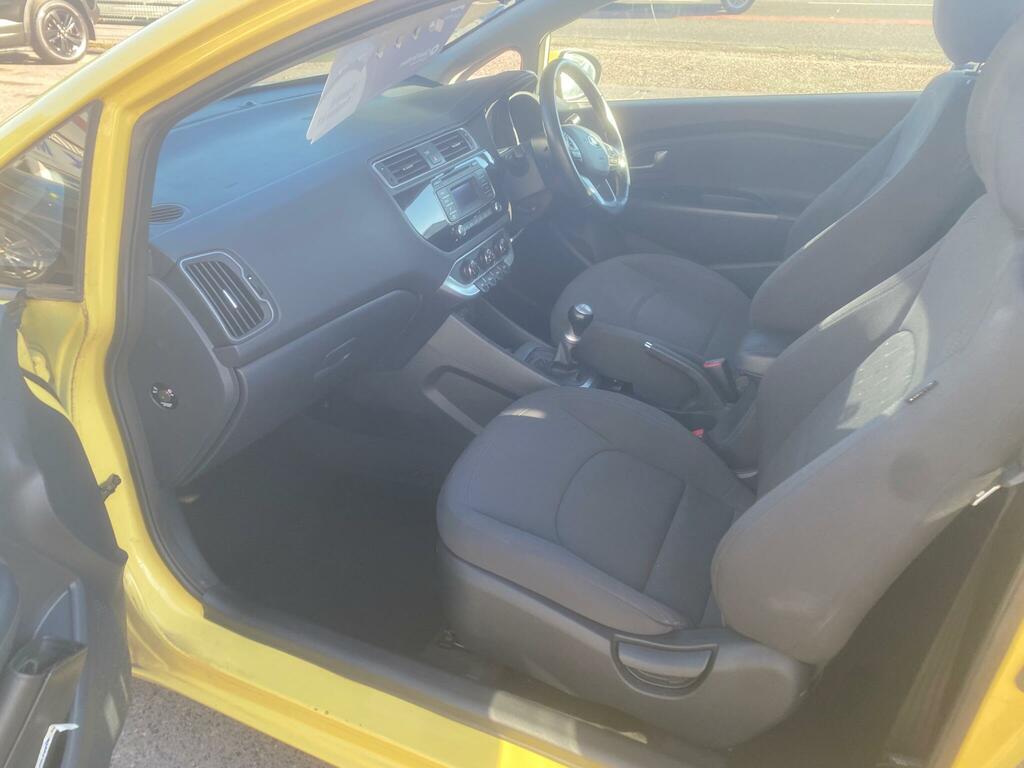 Kia RIO 1.2 Sr7 83 Bhp Euro 6 Ulez Compliant Clean Air White #32