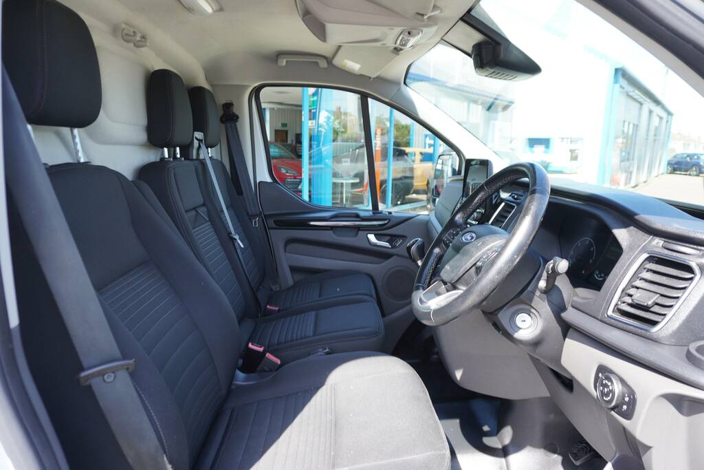 Ford Transit Custom 300 Tdci 130 L1h1 Limited Ecoblue Swb Low Roof Fwd Black #8