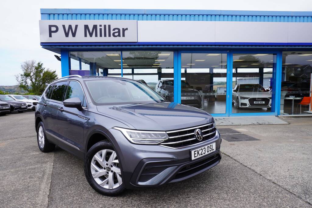 Volkswagen Tiguan Allspace 1.5 Tsi Life Dsg Euro 6 Ss Grey