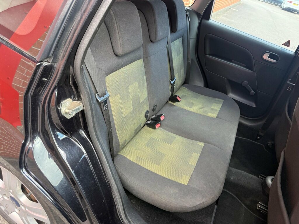 Ford Fiesta Hatchback 1.4 Zetec Climate 200757 Red #27