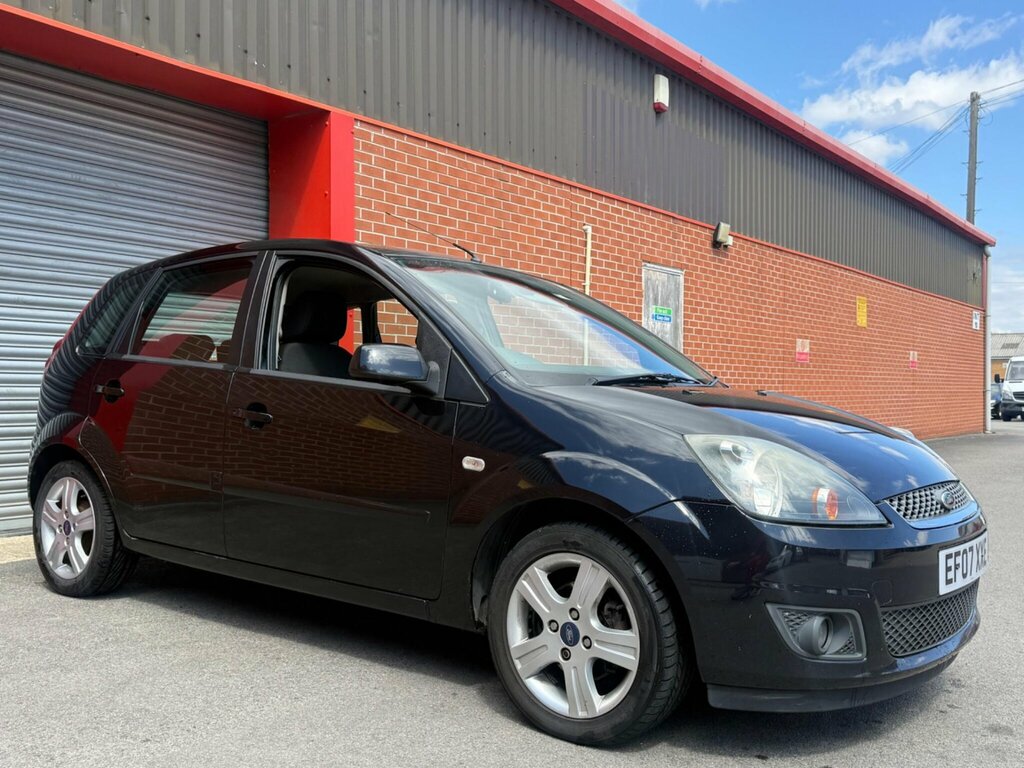 Ford Fiesta Hatchback 1.4 Zetec Climate 200757 Red #1