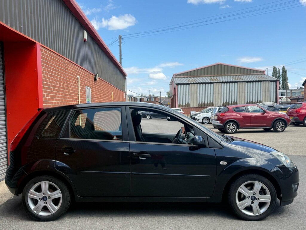 Ford Fiesta Hatchback 1.4 Zetec Climate 200757 Red #8