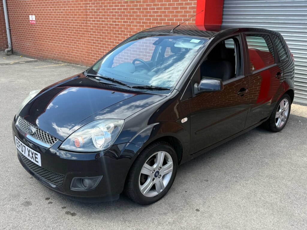 Ford Fiesta Hatchback 1.4 Zetec Climate 200757 Red #6