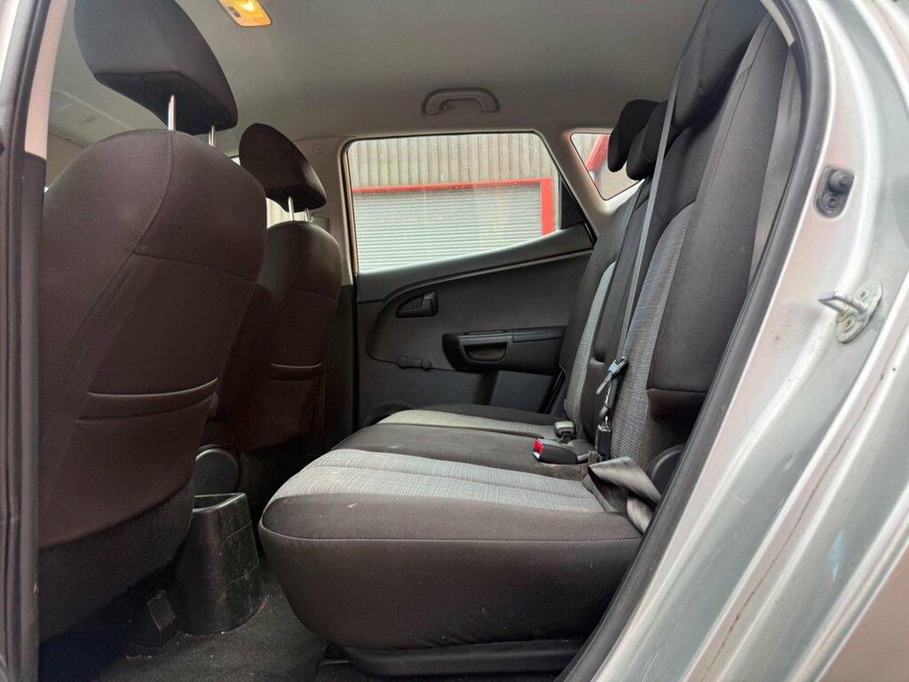 Kia Venga 1.6 3 Mpv Euro 5 Sat Nav 123 Bh Black #25