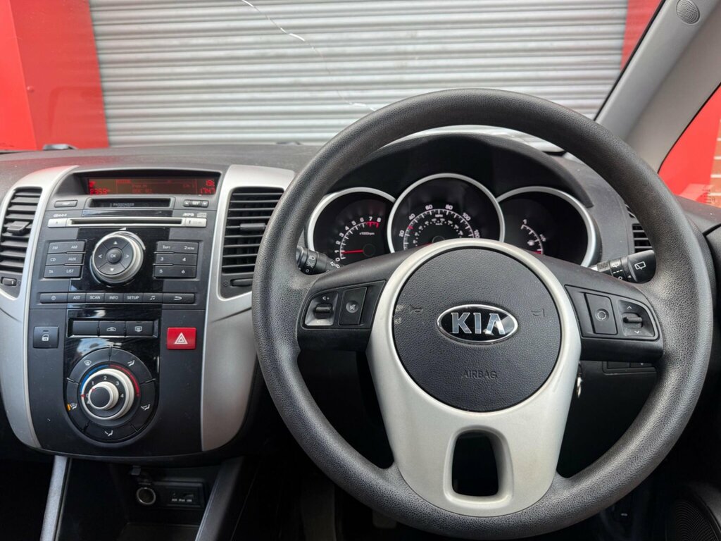 Kia Venga 1.6 3 Mpv Euro 5 Sat Nav 123 Bh Black #20