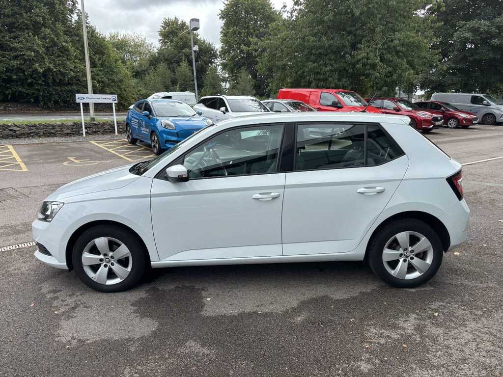 Skoda Fabia 1.2 Tsi Se Hatchback Euro 6 Ss White #4