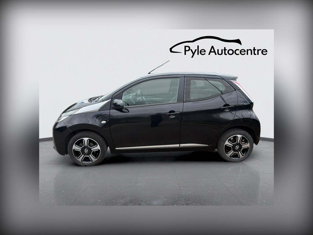 Toyota Aygo 1.0 Vvt-i X-clusiv Hatchback Eur Black #2