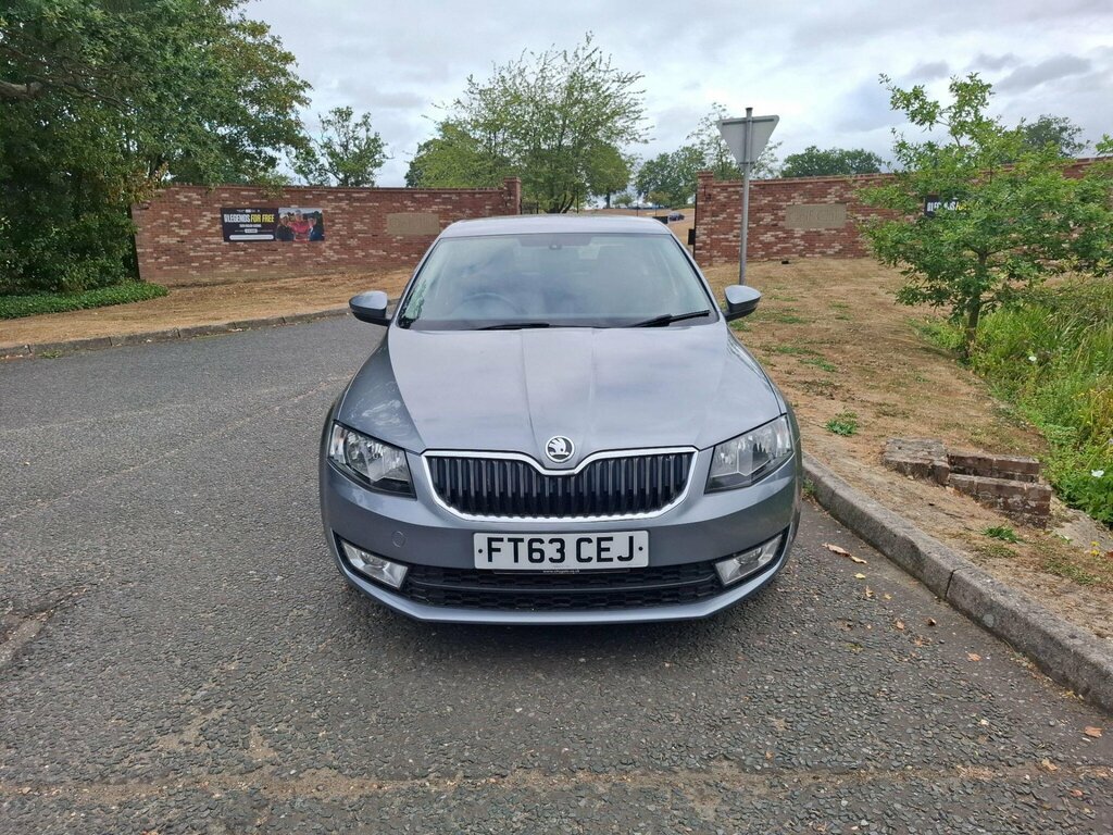 Skoda Octavia 1.4 Tsi Se Dsg Euro 5 Ss FT63CEJ Grey #2