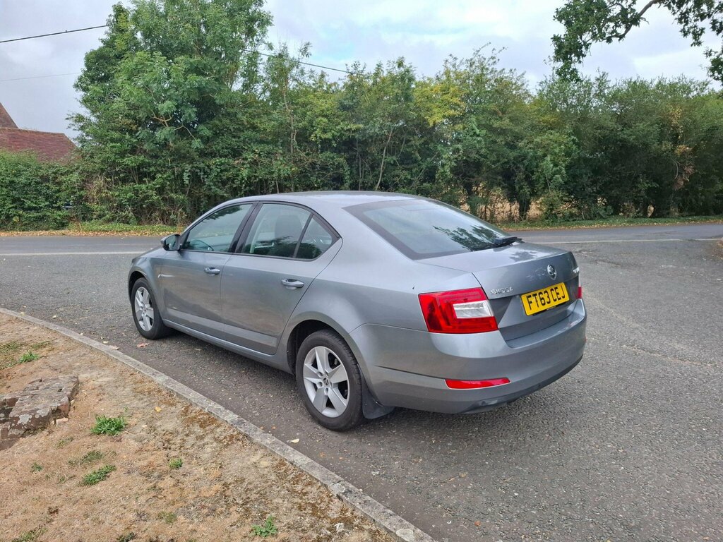 Skoda Octavia 1.4 Tsi Se Dsg Euro 5 Ss FT63CEJ Grey #4