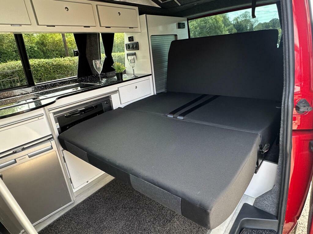 Volkswagen Campervan 2018 2.0 T30 Tdi Kombi Edition Bmt 148 Bhp Yellow #17