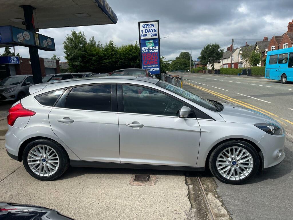Ford Focus Zetec Silver #3