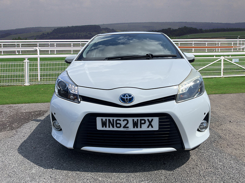 Toyota Yaris Vvt-i T Spirit WN62WPX White #3