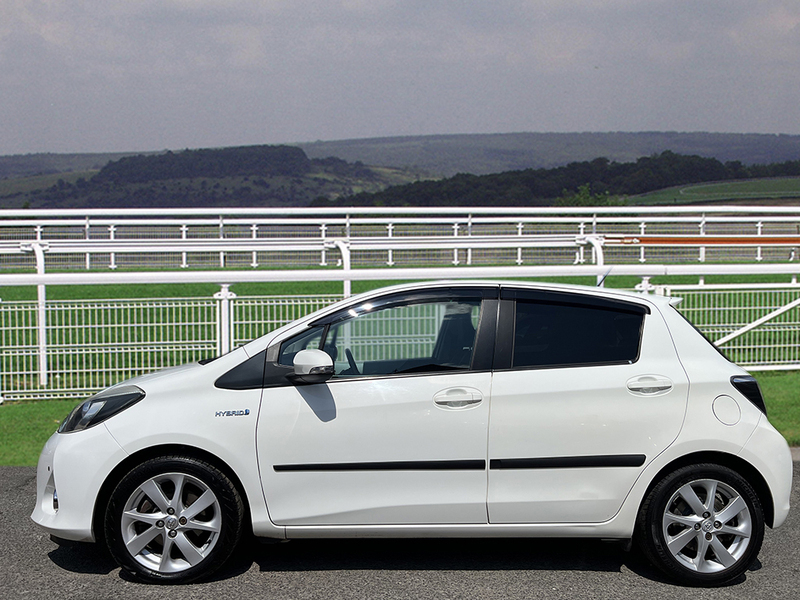 Toyota Yaris Vvt-i T Spirit WN62WPX White #4