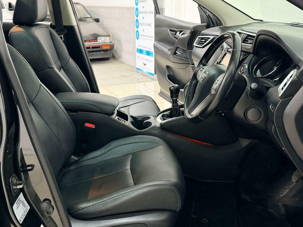 Nissan Qashqai Acenta Dig-t Red #68