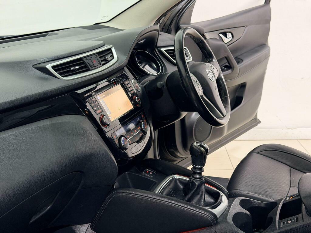 Nissan Qashqai Acenta Dig-t Red #36