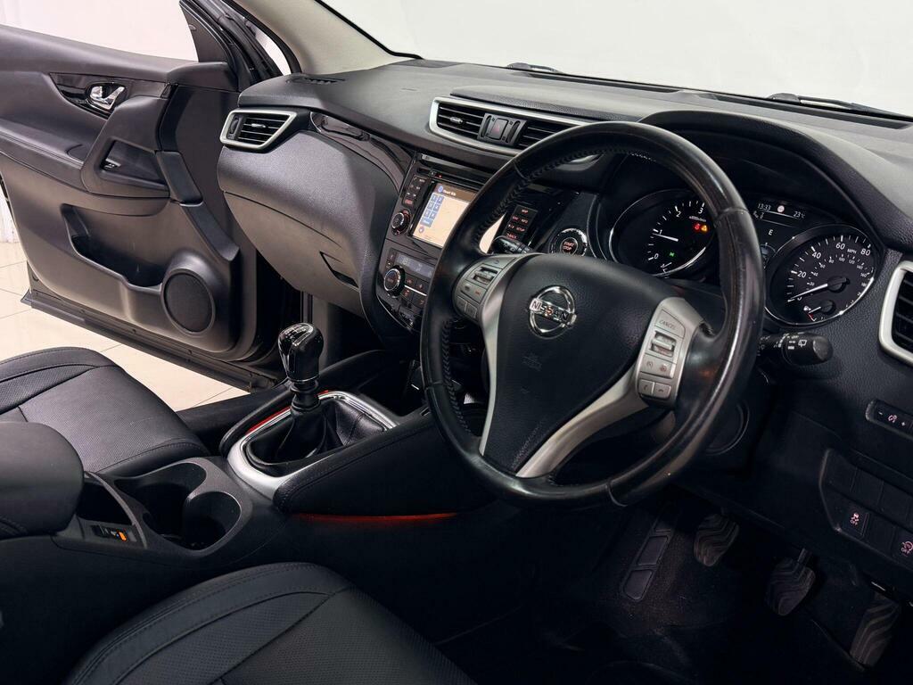 Nissan Qashqai Acenta Dig-t Red #35