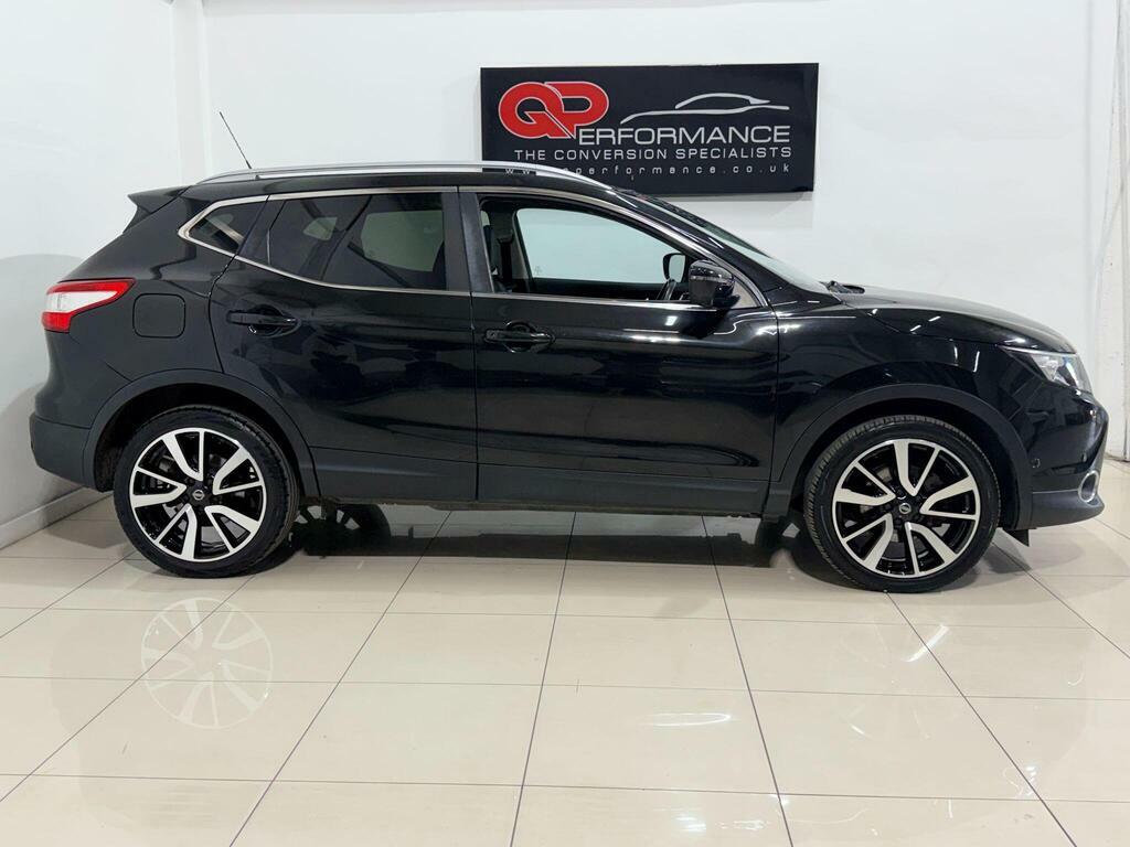 Nissan Qashqai Acenta Dig-t Red #8