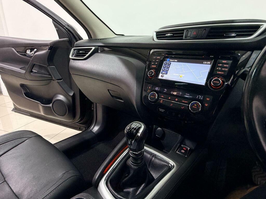 Nissan Qashqai Acenta Dig-t Red #48