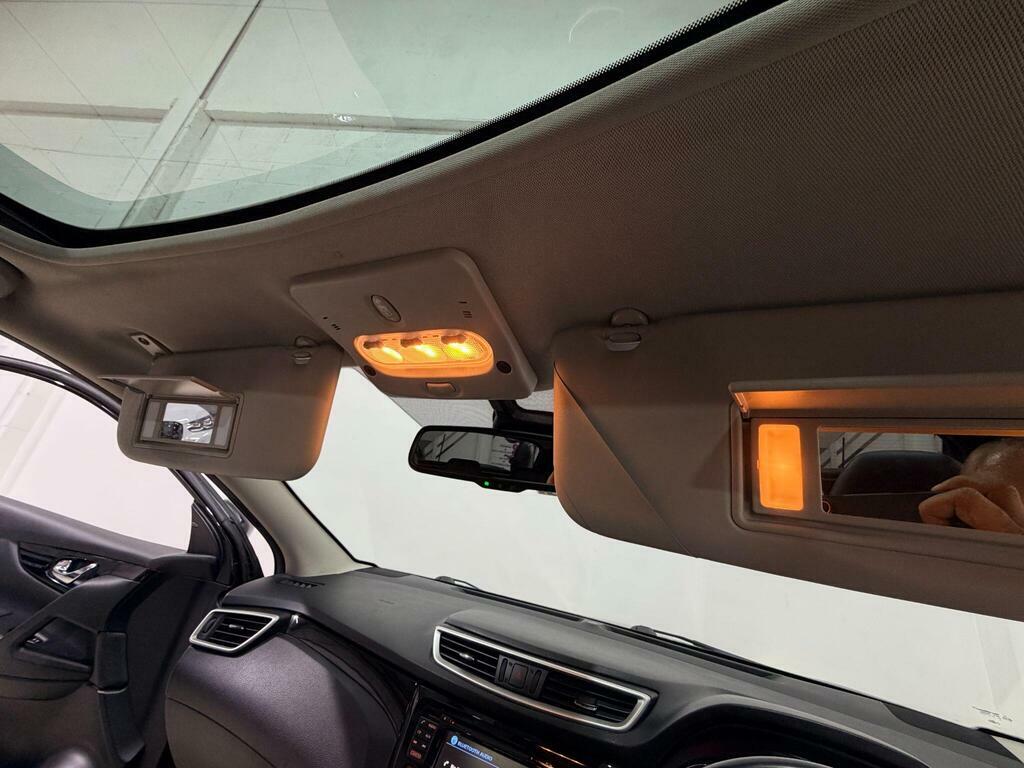 Nissan Qashqai Acenta Dig-t Red #58