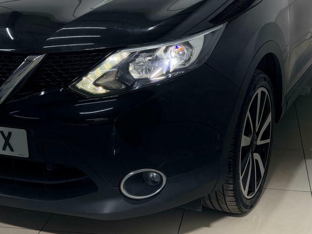 Nissan Qashqai Acenta Dig-t Red #30