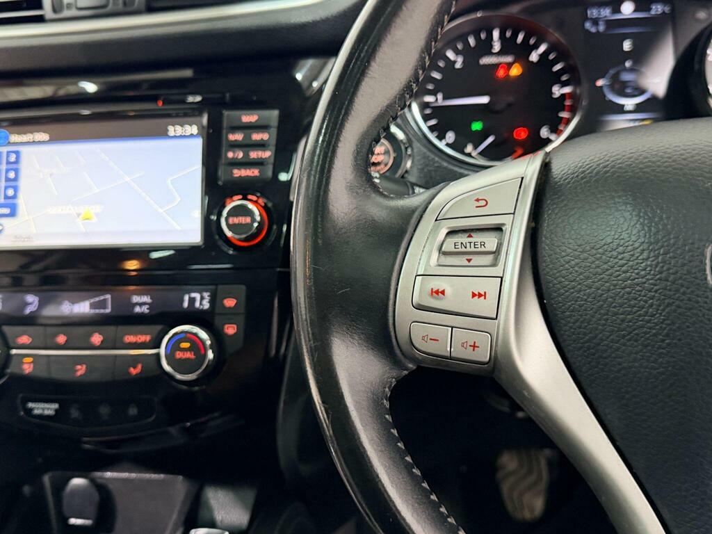 Nissan Qashqai Acenta Dig-t Red #41
