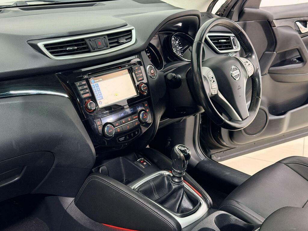 Nissan Qashqai Acenta Dig-t Red #40