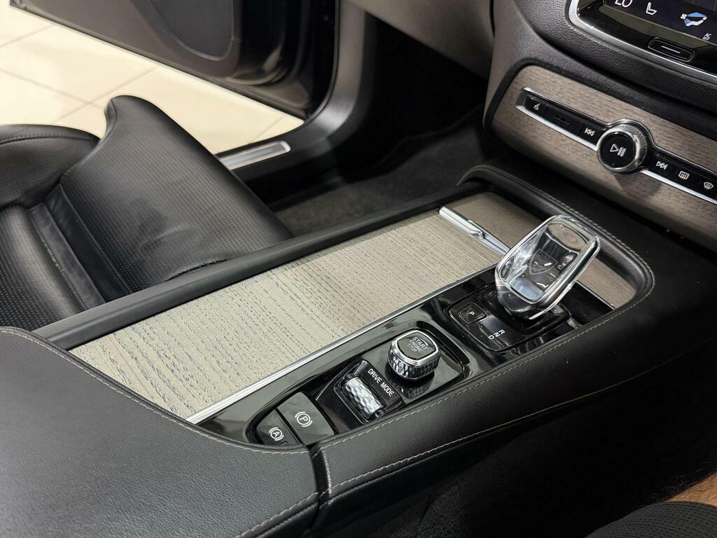 Volvo XC90 T8 Awd Plug-in Hybrid, Recharge R-design Sunroof, Silver #66