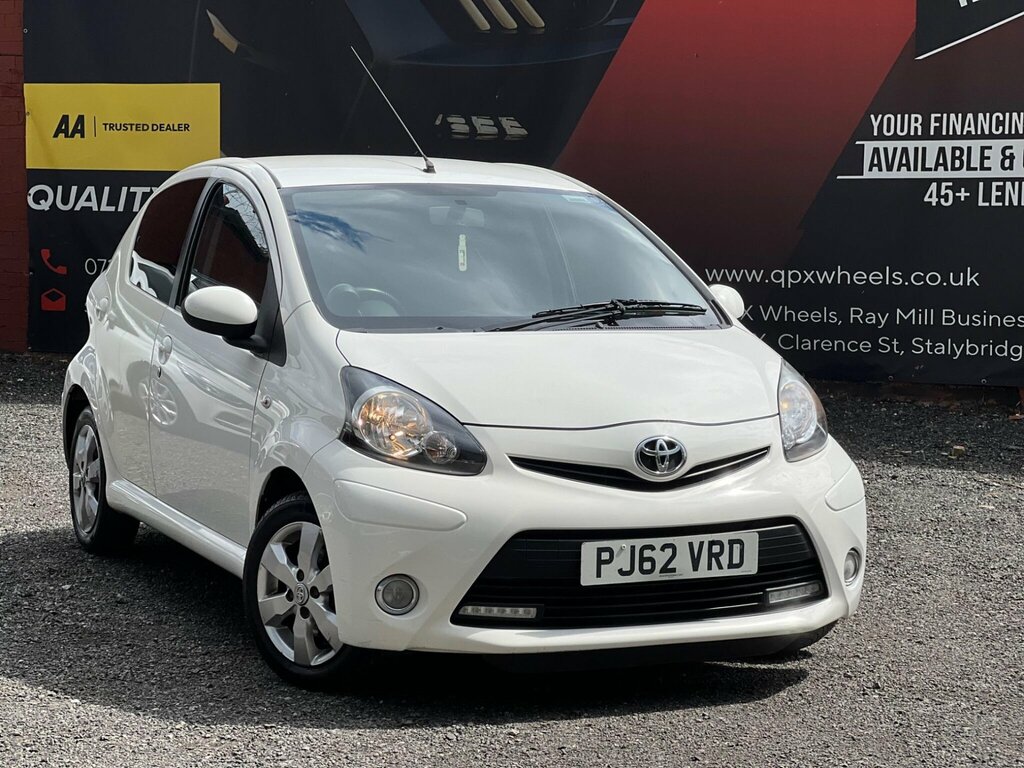 Toyota Aygo Hatchback 1.0 Vvt-i Move Multimode Euro 5 201 White #1