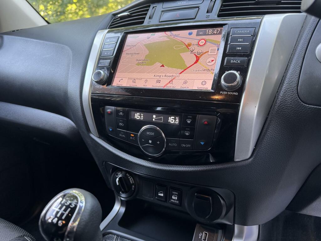 Nissan Navara Double Cab Pick Grey #22