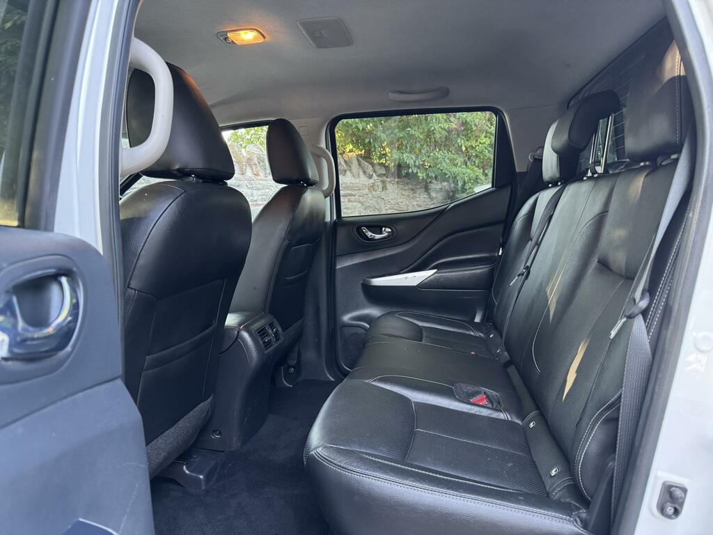 Nissan Navara Double Cab Pick Grey #17