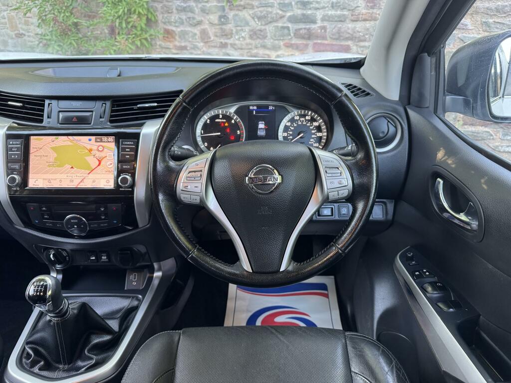 Nissan Navara Double Cab Pick Grey #21