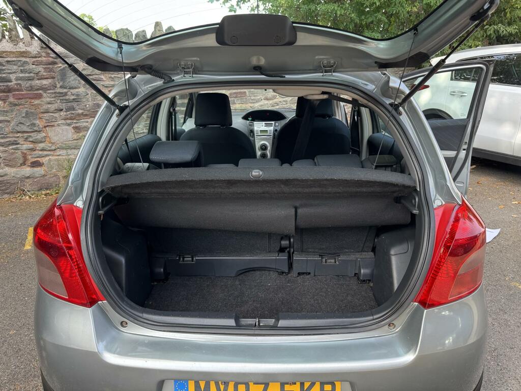 Toyota Yaris 1.3 T Spirit Multimode Silver #11