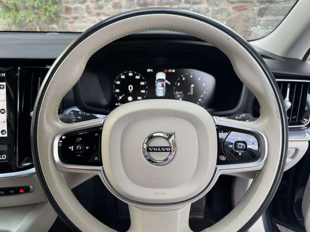 Volvo V60 2.0 D3 Momentum Plus Estate Euro Grey #20