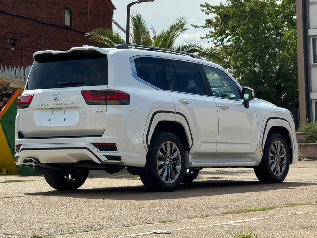 Toyota Land Cruiser Suv White #6