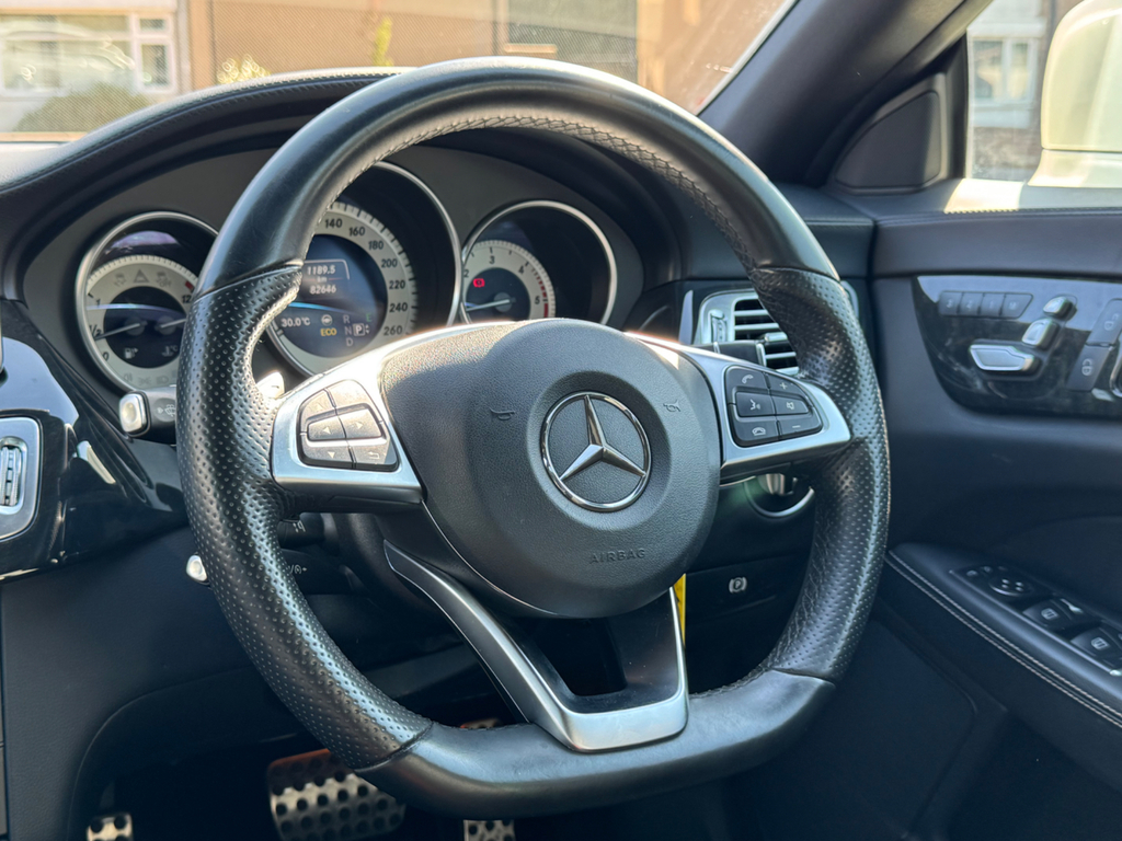 Mercedes-Benz CLS Cls350d V6 Amg Line Silver #30