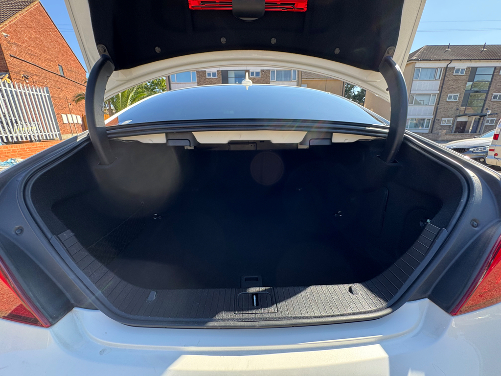 Mercedes-Benz CLS Cls350d V6 Amg Line Silver #64
