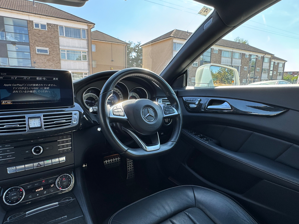 Mercedes-Benz CLS Cls350d V6 Amg Line Silver #29