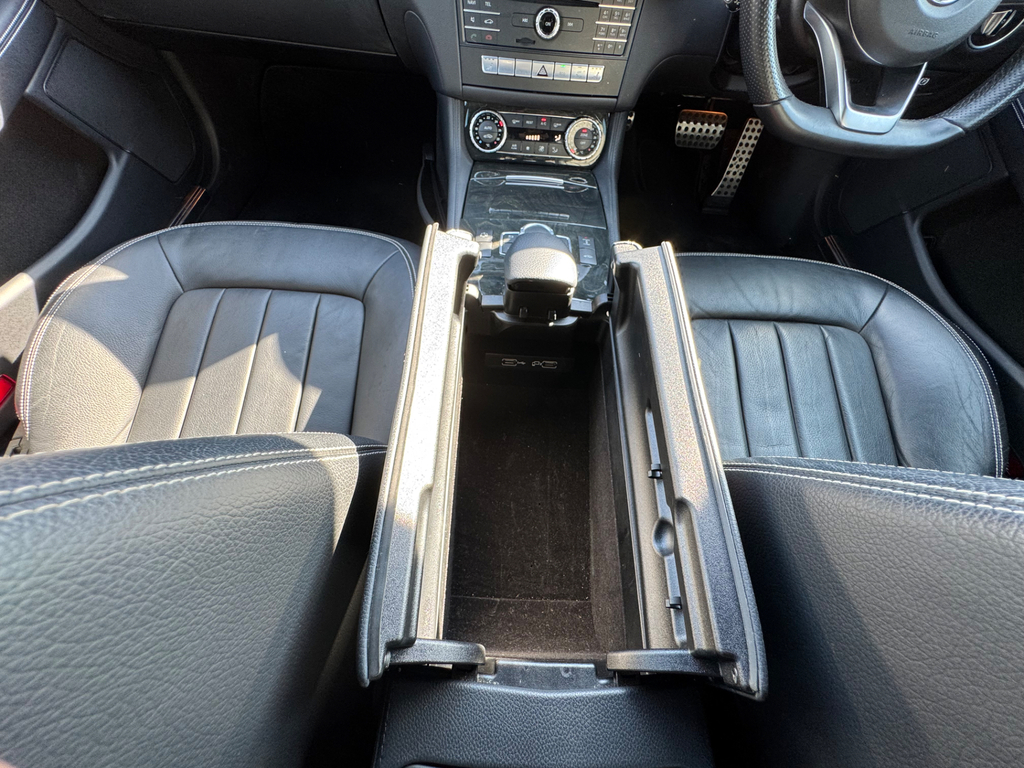 Mercedes-Benz CLS Cls350d V6 Amg Line Silver #50
