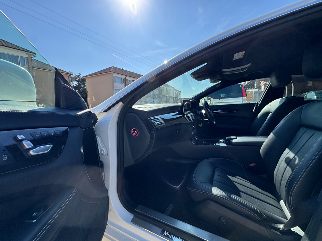 Mercedes-Benz CLS Cls350d V6 Amg Line Silver #18