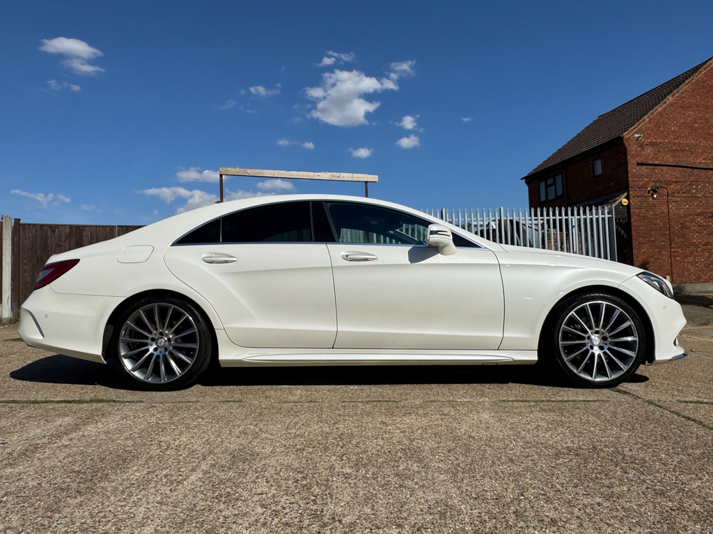 Mercedes-Benz CLS Cls350d V6 Amg Line Silver #7